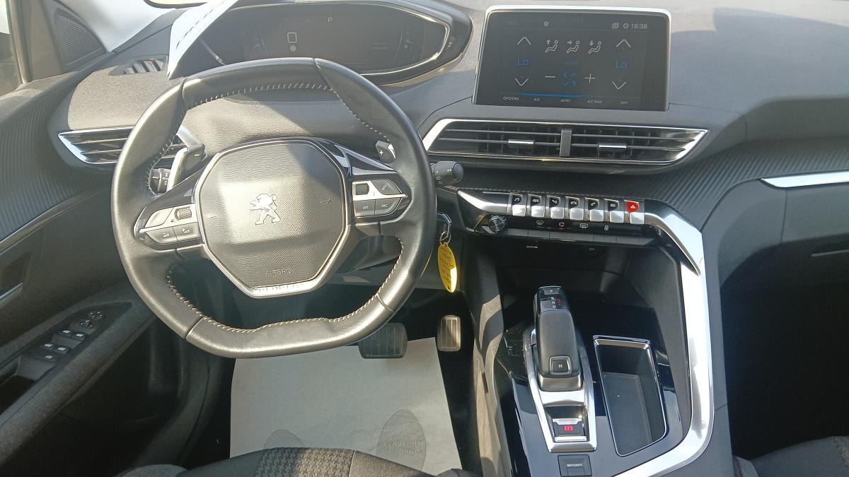 Peugeot 3008 1.5 HDI 130CV EAT8 Business